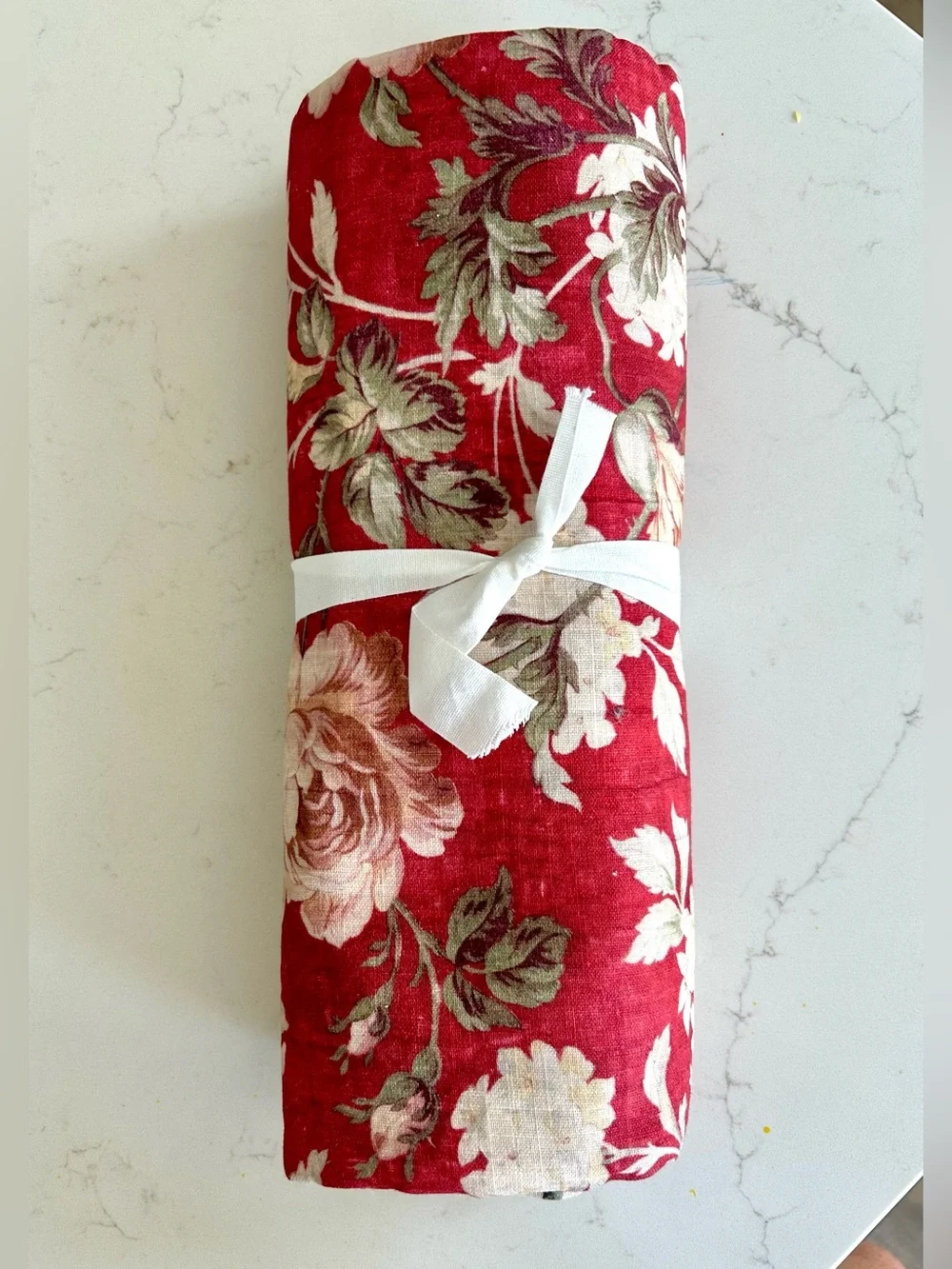 NWOT Pottery Barn Anne Floral Cotton Tablecloth French Country/Farmhouse 70x108
